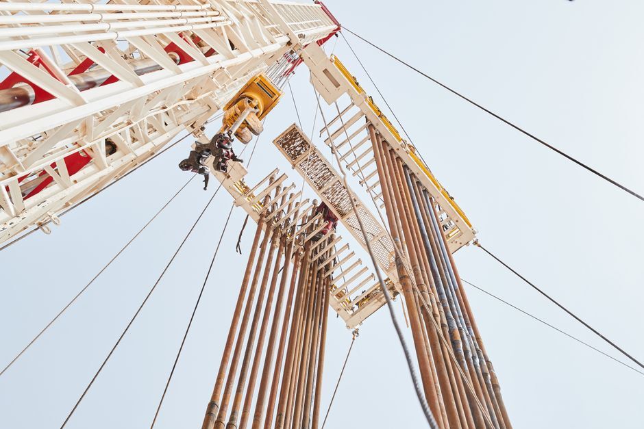 Fotografía real: oil rig cables